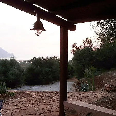 Вилла Panorama Кастеллуццо